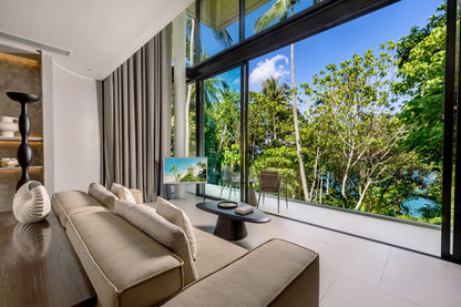 Seaview full service private 11-bedrooms villa in Kata beach (Poker room, dining room private chef japanese mediterranean and thai cuisine, makeup room, massage room, pickleball area, golf mini, cinema room, sundeck for yoga, private gym, kids pool)