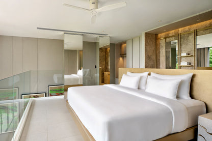 Seaview full service private 11-bedrooms villa in Kata beach (Poker room, dining room private chef japanese mediterranean and thai cuisine, makeup room, massage room, pickleball area, golf mini, cinema room, sundeck for yoga, private gym, kids pool)