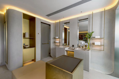 Seaview full service private 11-bedrooms villa in Kata beach (Poker room, dining room private chef japanese mediterranean and thai cuisine, makeup room, massage room, pickleball area, golf mini, cinema room, sundeck for yoga, private gym, kids pool)