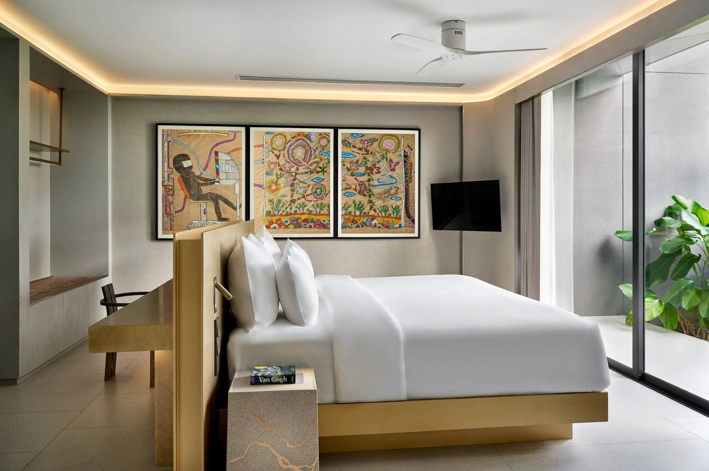 Seaview full service private 11-bedrooms villa in Kata beach (Poker room, dining room private chef japanese mediterranean and thai cuisine, makeup room, massage room, pickleball area, golf mini, cinema room, sundeck for yoga, private gym, kids pool)