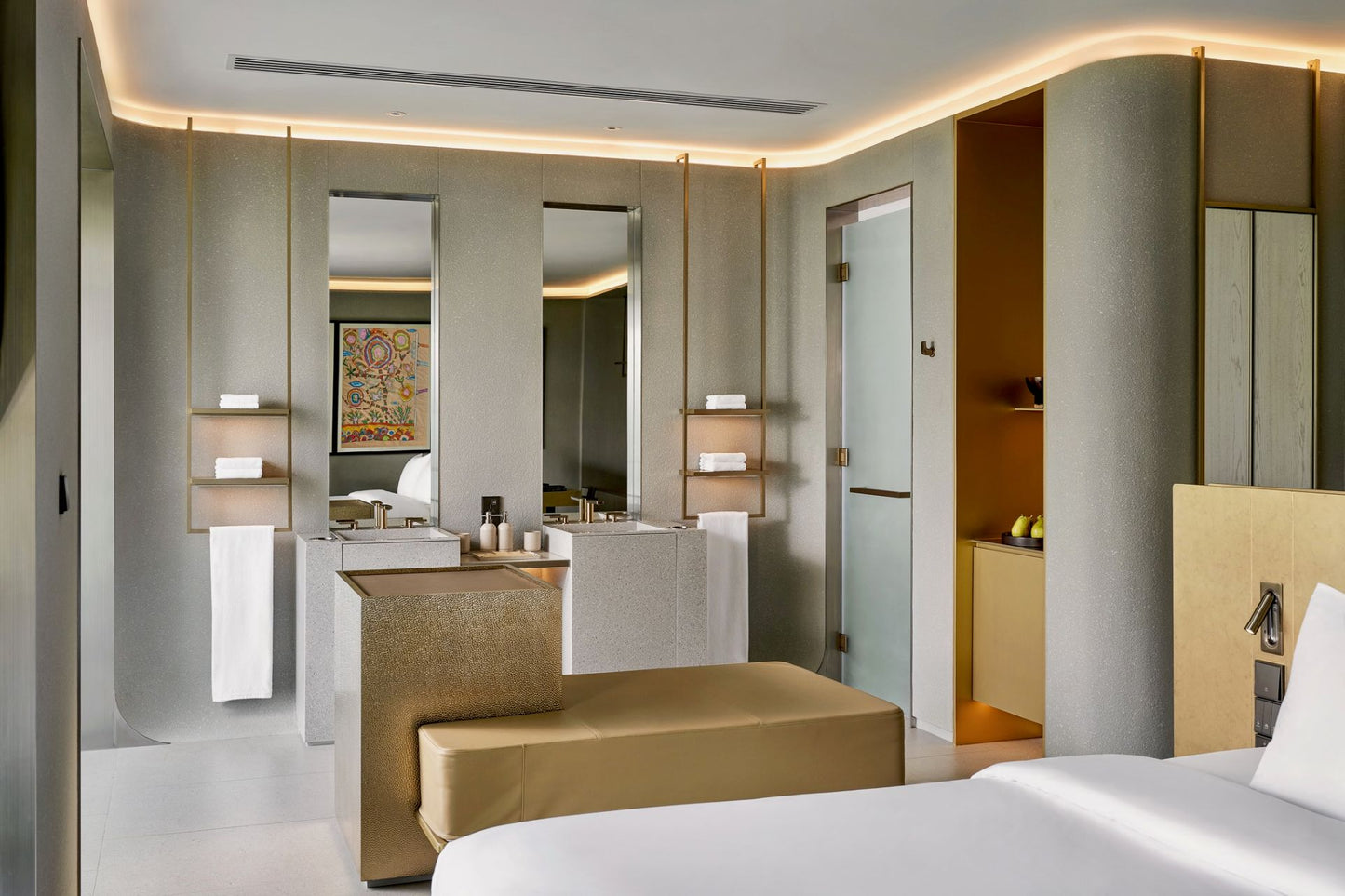 Seaview full service private 11-bedrooms villa in Kata beach (Poker room, dining room private chef japanese mediterranean and thai cuisine, makeup room, massage room, pickleball area, golf mini, cinema room, sundeck for yoga, private gym, kids pool)