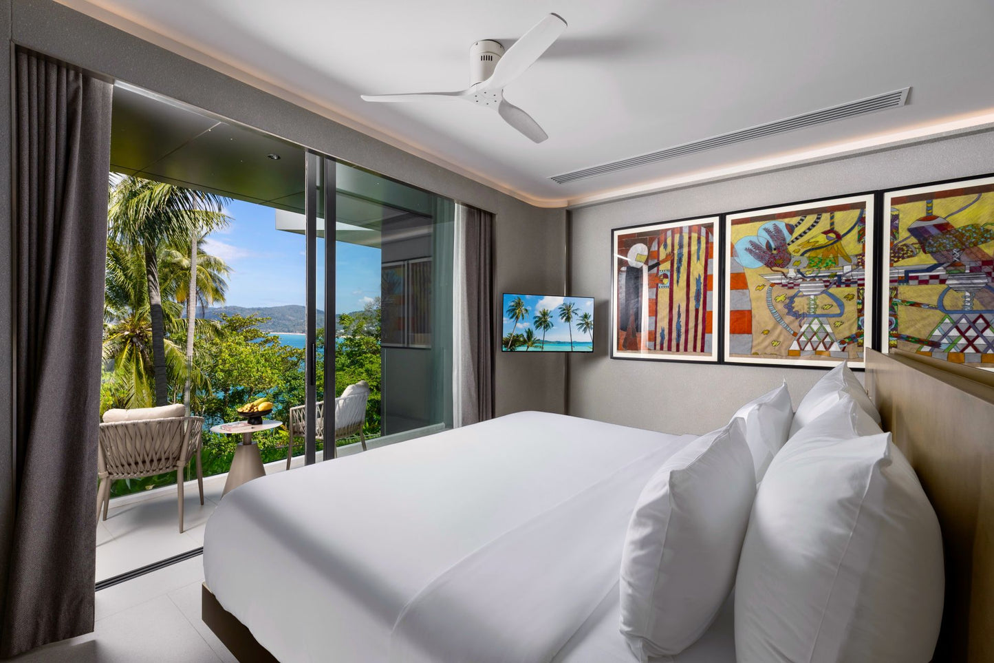 Seaview full service private 11-bedrooms villa in Kata beach (Poker room, dining room private chef japanese mediterranean and thai cuisine, makeup room, massage room, pickleball area, golf mini, cinema room, sundeck for yoga, private gym, kids pool)