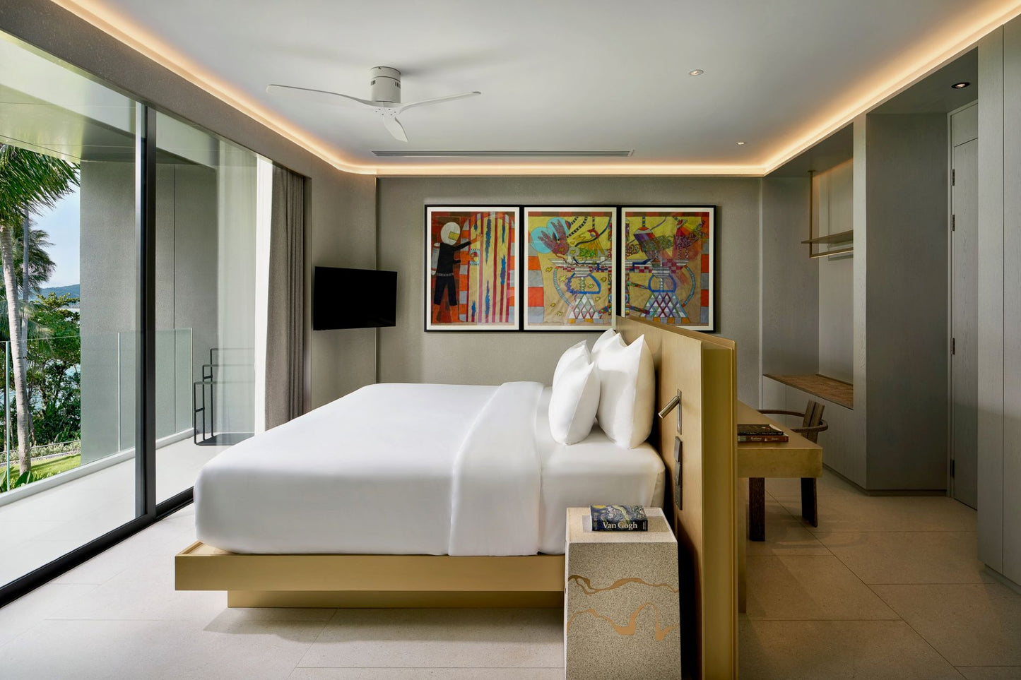 Seaview full service private 11-bedrooms villa in Kata beach (Poker room, dining room private chef japanese mediterranean and thai cuisine, makeup room, massage room, pickleball area, golf mini, cinema room, sundeck for yoga, private gym, kids pool)