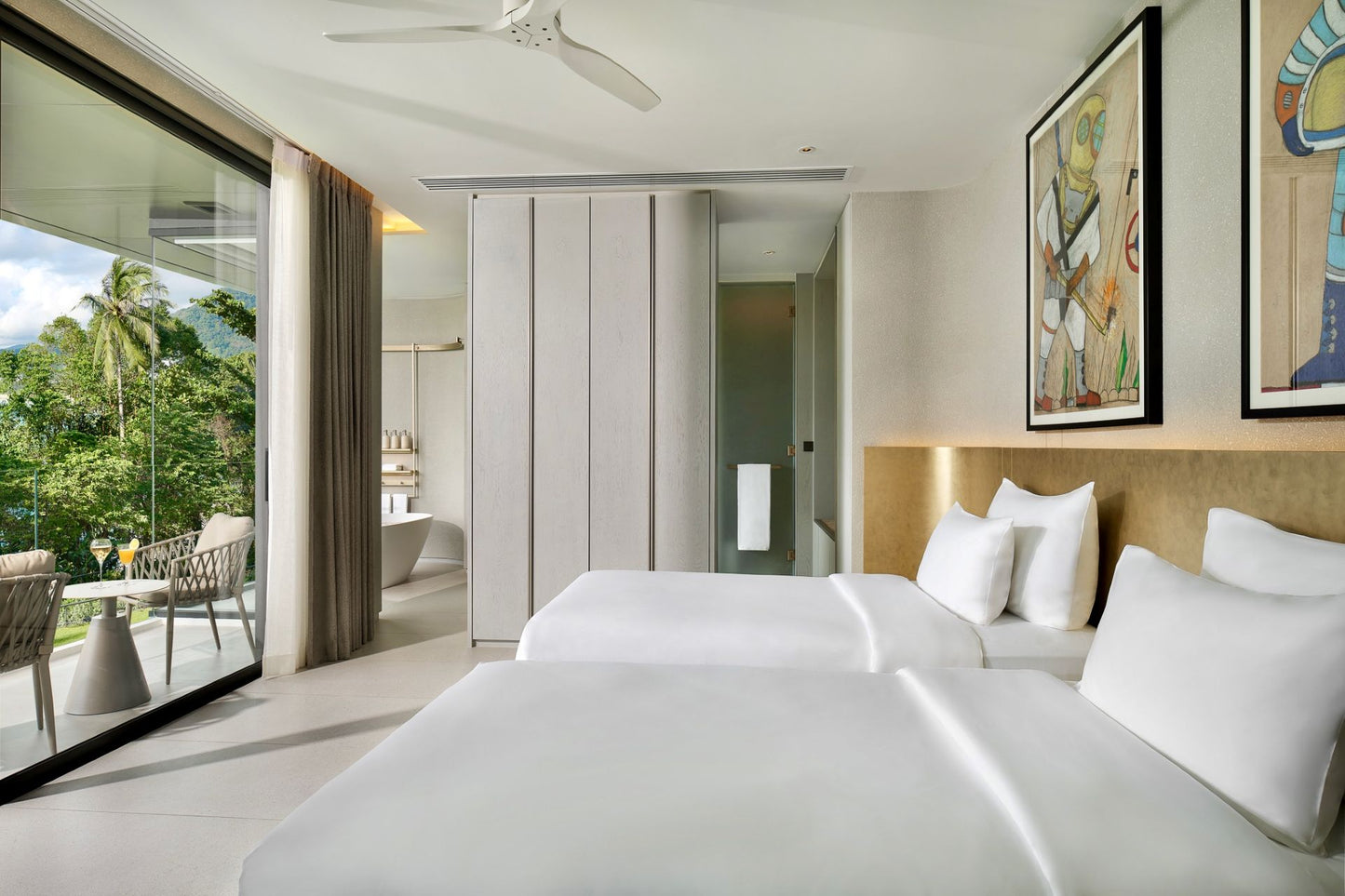 Seaview full service private 11-bedrooms villa in Kata beach (Poker room, dining room private chef japanese mediterranean and thai cuisine, makeup room, massage room, pickleball area, golf mini, cinema room, sundeck for yoga, private gym, kids pool)