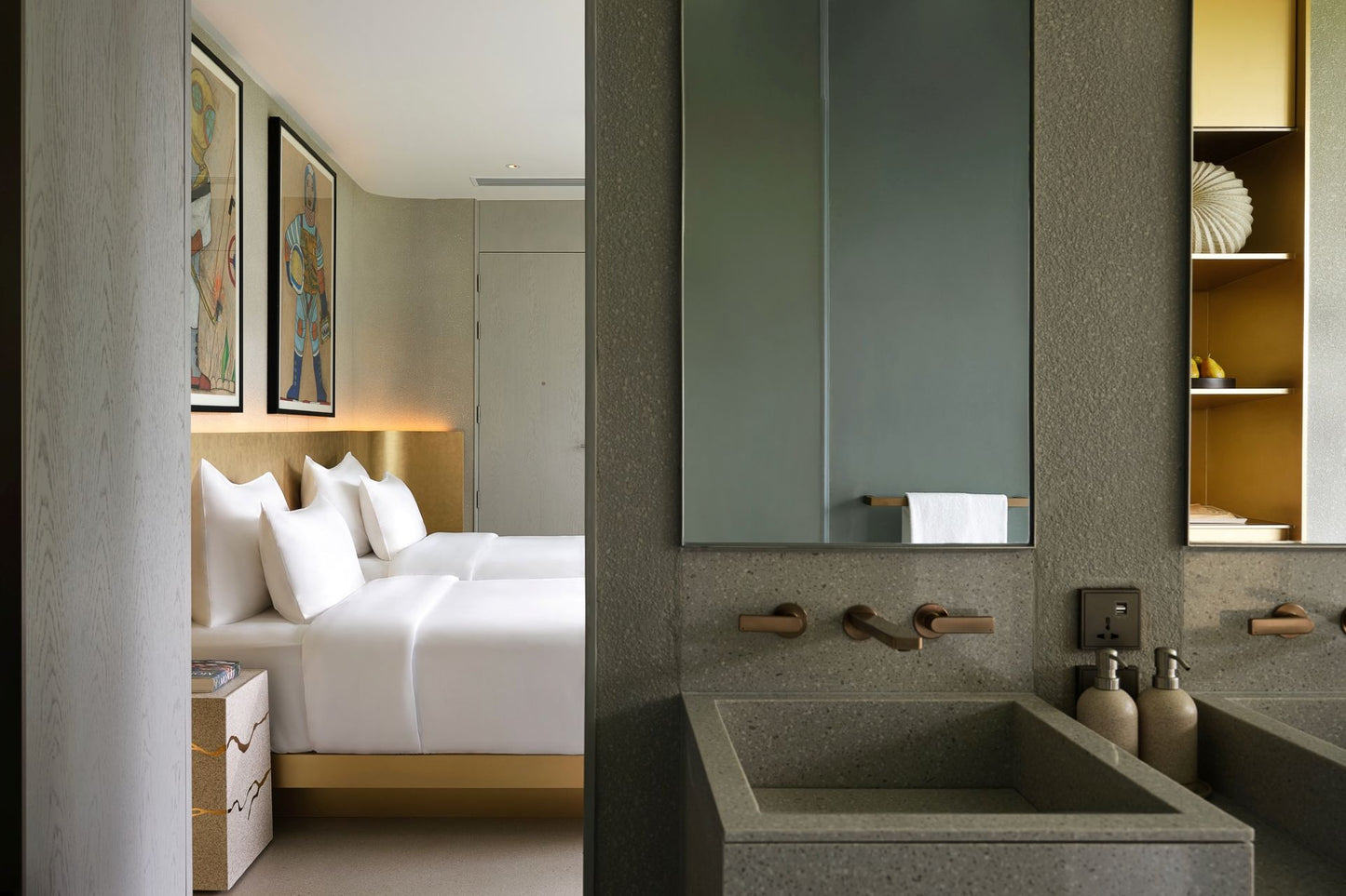 Seaview full service private 11-bedrooms villa in Kata beach (Poker room, dining room private chef japanese mediterranean and thai cuisine, makeup room, massage room, pickleball area, golf mini, cinema room, sundeck for yoga, private gym, kids pool)