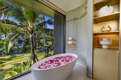 Seaview full service private 11-bedrooms villa in Kata beach (Poker room, dining room private chef japanese mediterranean and thai cuisine, makeup room, massage room, pickleball area, golf mini, cinema room, sundeck for yoga, private gym, kids pool)