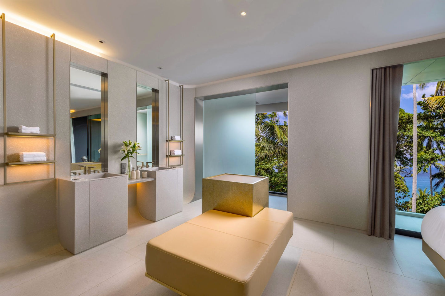 Seaview full service private 11-bedrooms villa in Kata beach (Poker room, dining room private chef japanese mediterranean and thai cuisine, makeup room, massage room, pickleball area, golf mini, cinema room, sundeck for yoga, private gym, kids pool)