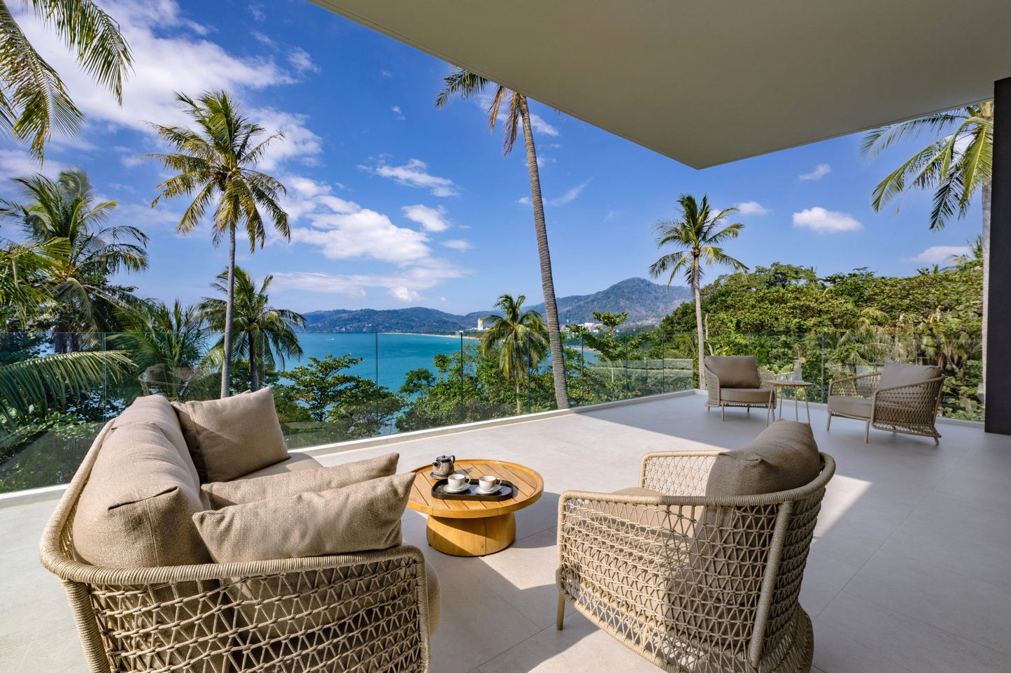 Seaview full service private 11-bedrooms villa in Kata beach (Poker room, dining room private chef japanese mediterranean and thai cuisine, makeup room, massage room, pickleball area, golf mini, cinema room, sundeck for yoga, private gym, kids pool)