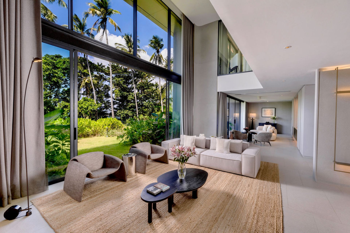 Seaview full service private 11-bedrooms villa in Kata beach (Poker room, dining room private chef japanese mediterranean and thai cuisine, makeup room, massage room, pickleball area, golf mini, cinema room, sundeck for yoga, private gym, kids pool)