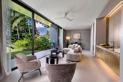 Seaview full service private 11-bedrooms villa in Kata beach (Poker room, dining room private chef japanese mediterranean and thai cuisine, makeup room, massage room, pickleball area, golf mini, cinema room, sundeck for yoga, private gym, kids pool)