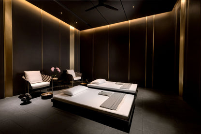 Seaview full service private 11-bedrooms villa in Kata beach (Poker room, dining room private chef japanese mediterranean and thai cuisine, makeup room, massage room, pickleball area, golf mini, cinema room, sundeck for yoga, private gym, kids pool)