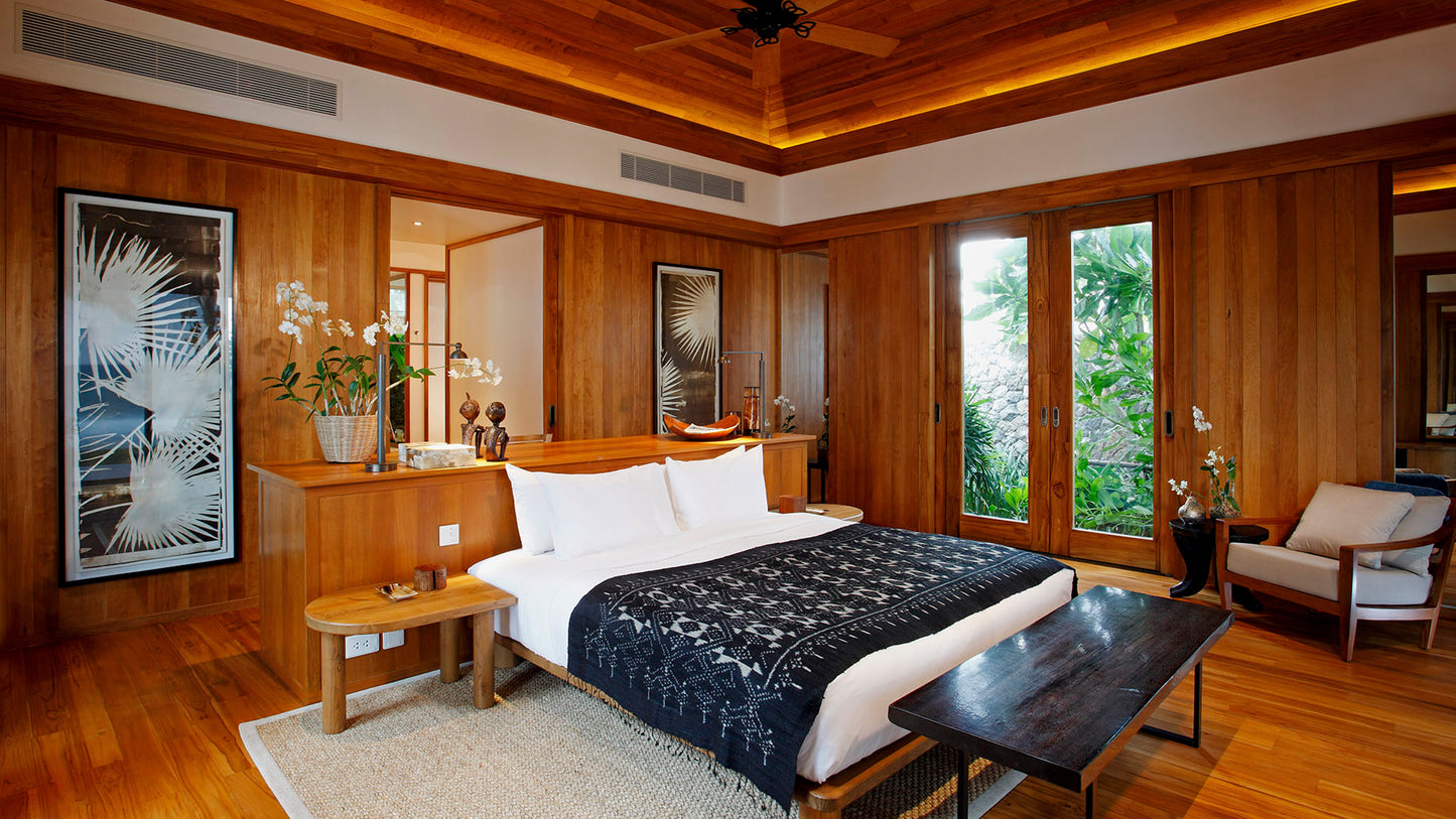 Beachfront 7-bedrooms paradise villa in Natai beach (with 20-metre pool, big spa zone)