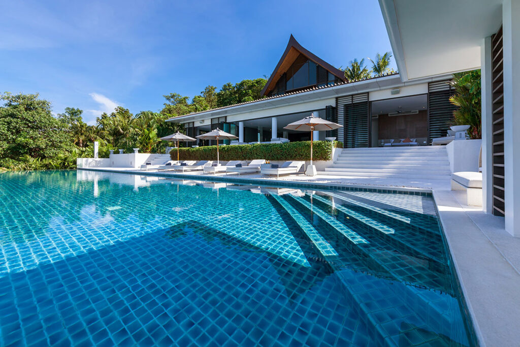 Seaview private 6-bedrooms villa in Cape Yamu (easy to travel by see from the villa, special place in nearby hotel for events)