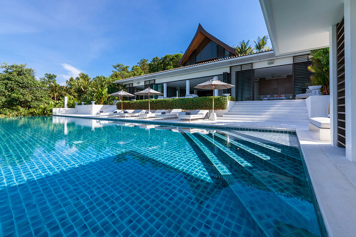 Seaview private 6-bedrooms villa in Cape Yamu (easy to travel by see from the villa, special place in nearby hotel for events)