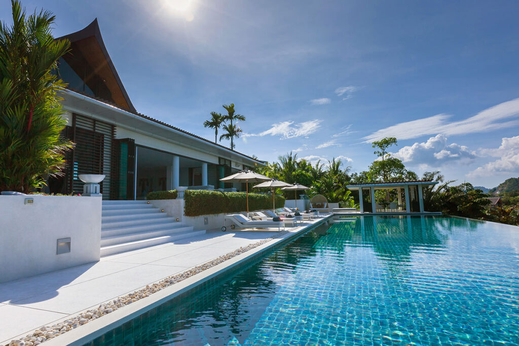 Seaview private 6-bedrooms villa in Cape Yamu (easy to travel by see from the villa, special place in nearby hotel for events)