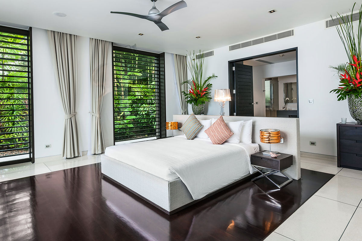 Seaview private 6-bedrooms villa in Cape Yamu (easy to travel by see from the villa, special place in nearby hotel for events)