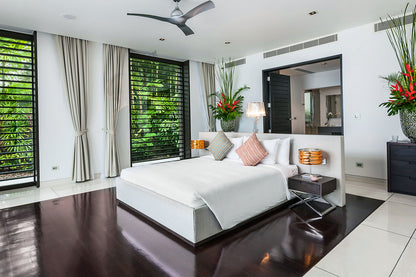 Seaview private 6-bedrooms villa in Cape Yamu (easy to travel by see from the villa, special place in nearby hotel for events)