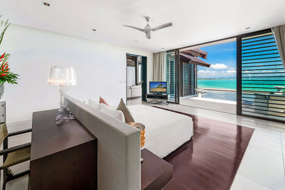 Seaview private 6-bedrooms villa in Cape Yamu (easy to travel by see from the villa, special place in nearby hotel for events)