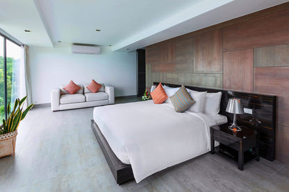 Seaview private 6-bedrooms villa in Cape Yamu (easy to travel by see from the villa, special place in nearby hotel for events)