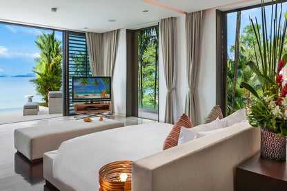 Seaview private 6-bedrooms villa in Cape Yamu (easy to travel by see from the villa, special place in nearby hotel for events)