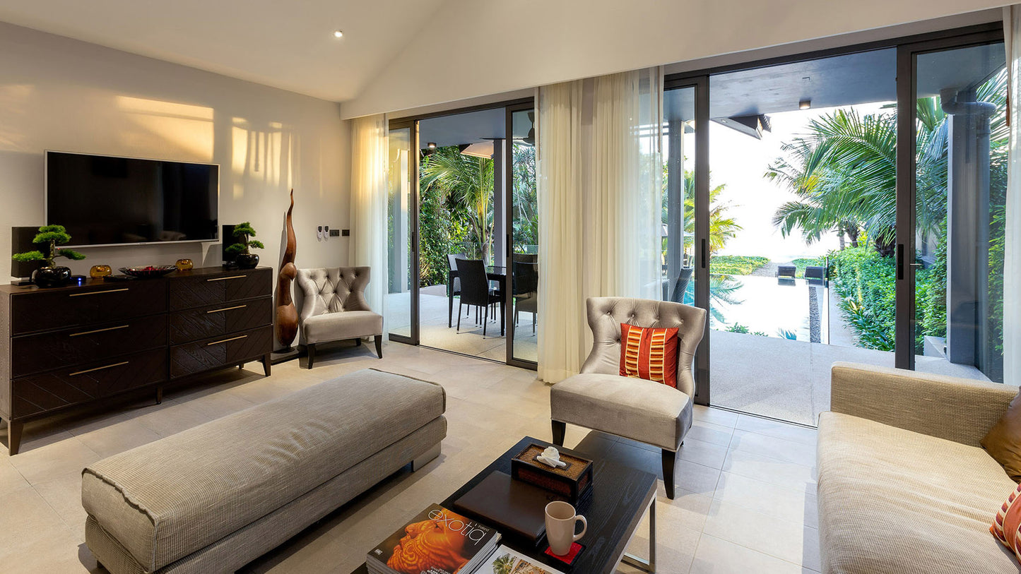 One-storey beachfront 4-bedrooms villa in Natai beach (perfect setting for relaxed holidays, family gatherings)