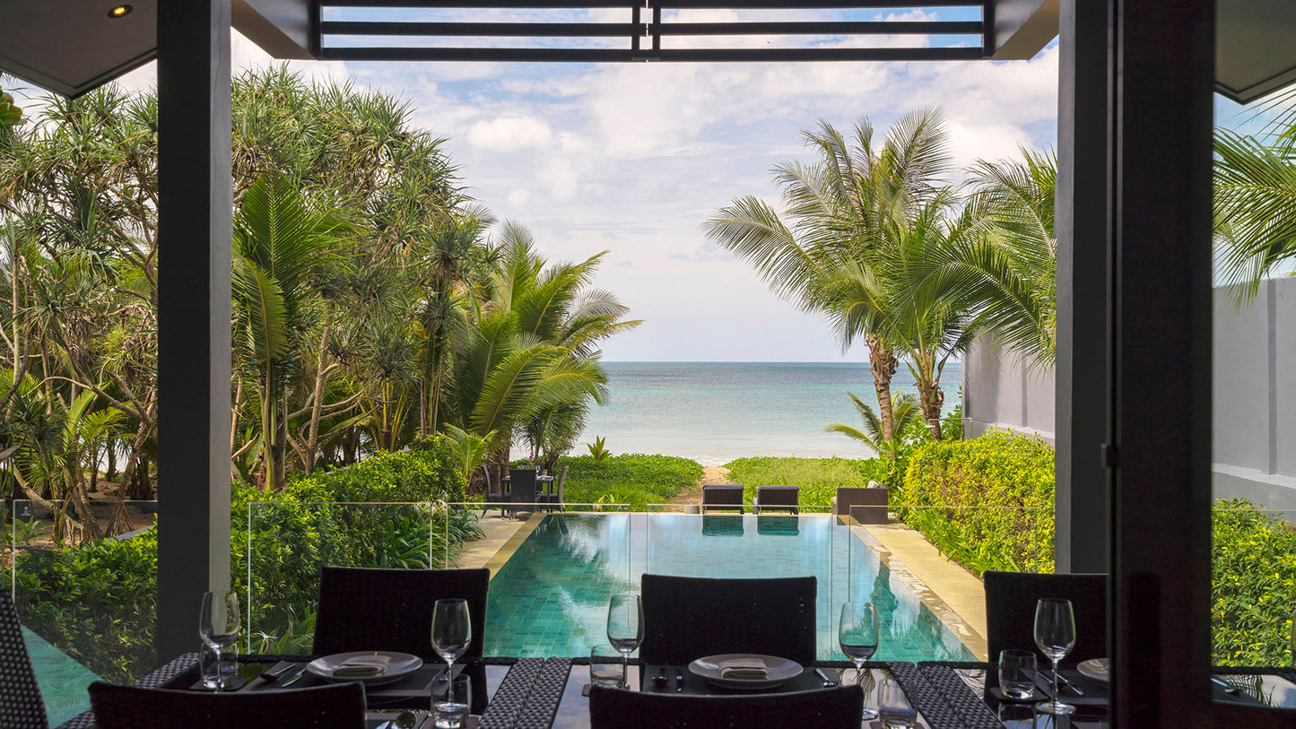 One-storey beachfront 4-bedrooms villa in Natai beach (perfect setting for relaxed holidays, family gatherings)