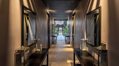 One-storey beachfront 4-bedrooms villa in Natai beach (perfect setting for relaxed holidays, family gatherings)