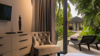 One-storey beachfront 4-bedrooms villa in Natai beach (perfect setting for relaxed holidays, family gatherings)