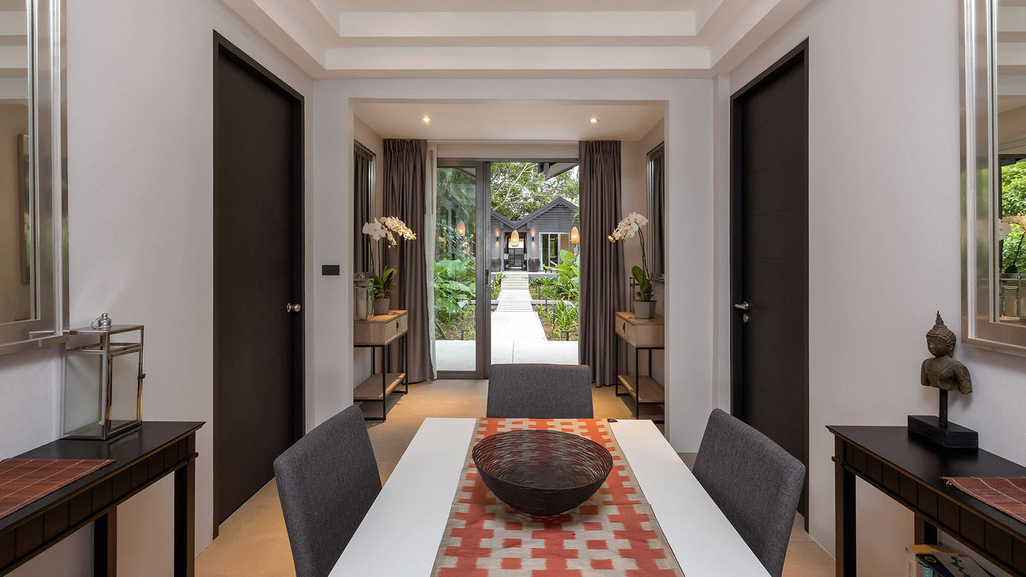 One-storey beachfront 4-bedrooms villa in Natai beach (perfect setting for relaxed holidays, family gatherings)