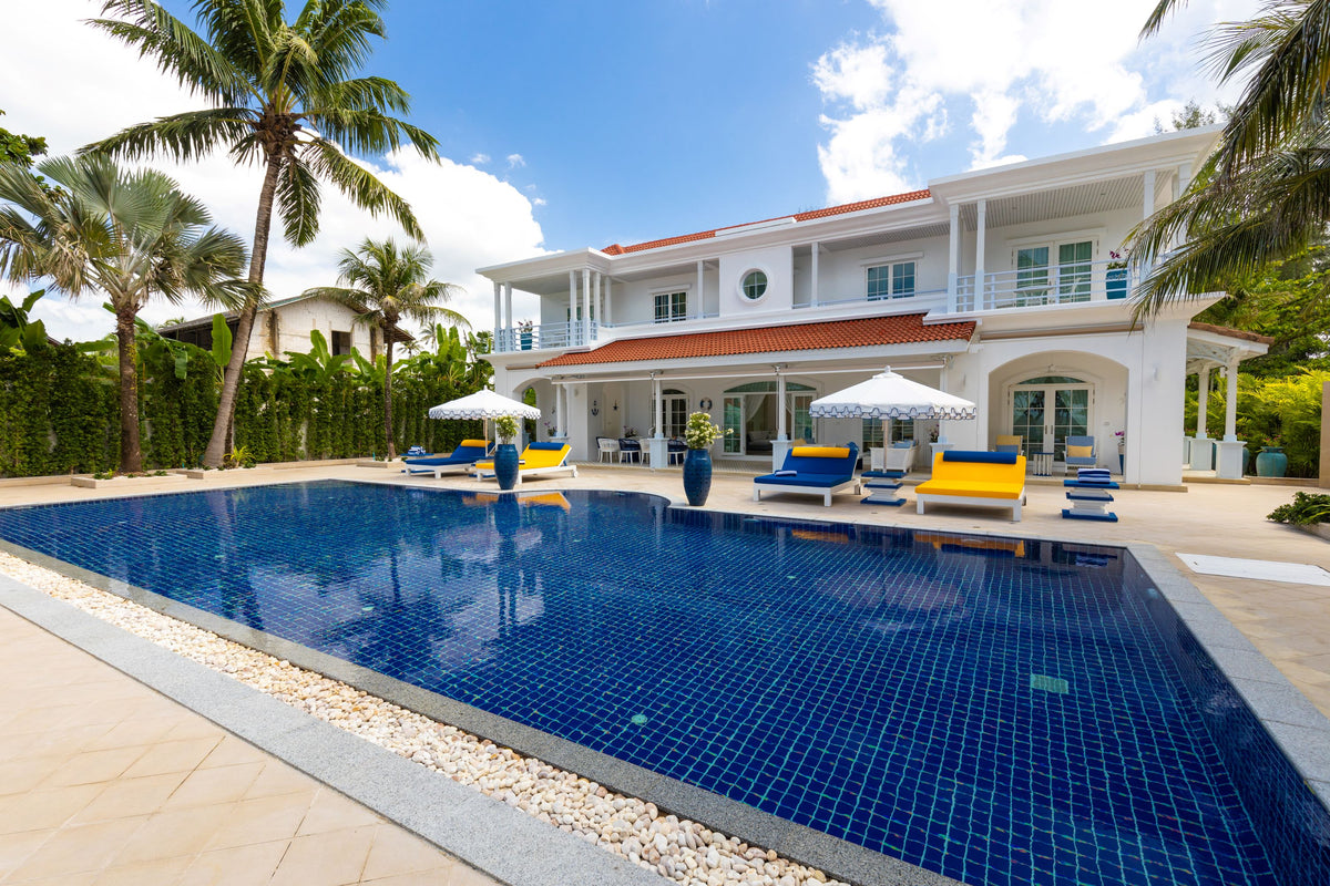 Beachfront family villa on Natai beach 6-bedrooms (4bd in main building, 2bd in guest house)