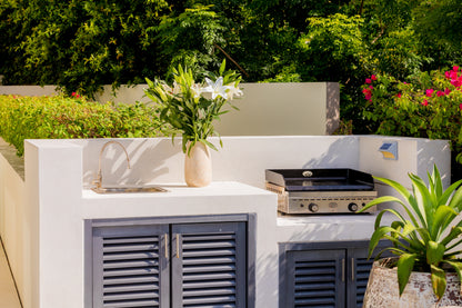 Seaview 5-bedrooms villa with infinity pool in Chaweng beach Koh Samui (private cinema, all service)