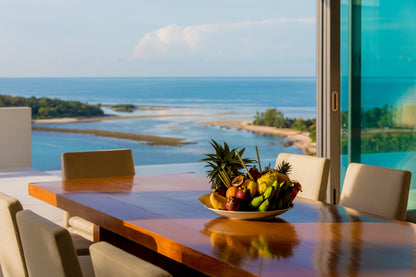 Seaview 5-bedrooms villa with infinity pool in Chaweng beach Koh Samui (private cinema, all service)