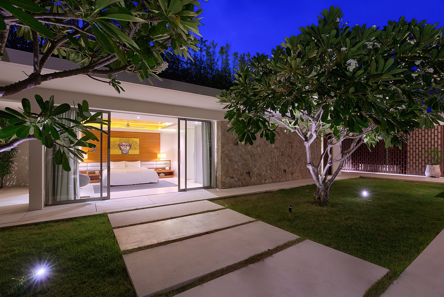 Seaview 5-bedrooms villa with infinity pool in Chaweng beach Koh Samui (private cinema, all service)