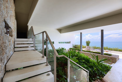 Seaview 5-bedrooms villa with infinity pool in Chaweng beach Koh Samui (private cinema, all service)