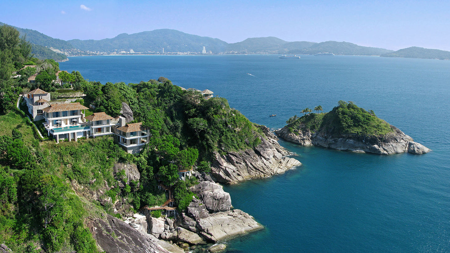 Seaview 6-bedrooms clifftop villa in Millionaire’s Mile Kamala beach (17.5 meters infinity pools with jacuzzi, private spa, fully staffed)