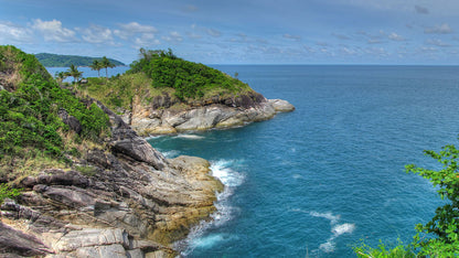 Seaview 6-bedrooms clifftop villa in Millionaire’s Mile Kamala beach (17.5 meters infinity pools with jacuzzi, private spa, fully staffed)