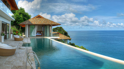 Seaview 6-bedrooms clifftop villa in Millionaire’s Mile Kamala beach (17.5 meters infinity pools with jacuzzi, private spa, fully staffed)