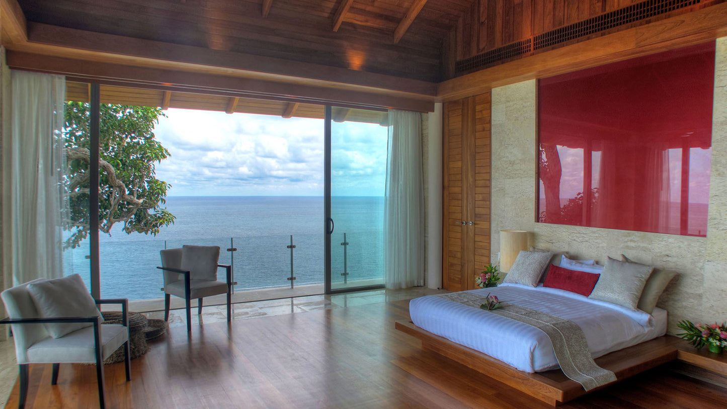 Seaview 6-bedrooms clifftop villa in Millionaire’s Mile Kamala beach (17.5 meters infinity pools with jacuzzi, private spa, fully staffed)