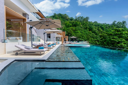 Seaview 12-bedrooms villa in Millionaire’s Mile Kamala beach (2 infinity pools, cinema, spa, gym, wine cellar)