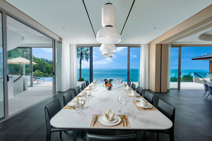 Seaview 12-bedrooms villa in Millionaire’s Mile Kamala beach (2 infinity pools, cinema, spa, gym, wine cellar)