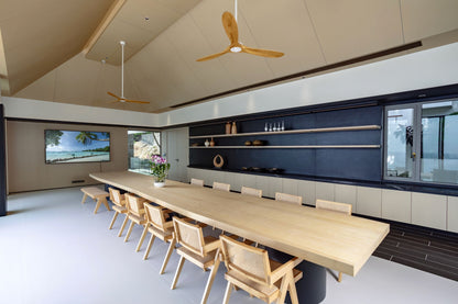 Seaview 12-bedrooms villa in Millionaire’s Mile Kamala beach (2 infinity pools, cinema, spa, gym, wine cellar)