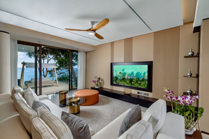 Seaview 12-bedrooms villa in Millionaire’s Mile Kamala beach (2 infinity pools, cinema, spa, gym, wine cellar)