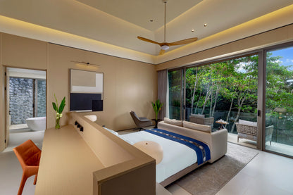 Seaview 12-bedrooms villa in Millionaire’s Mile Kamala beach (2 infinity pools, cinema, spa, gym, wine cellar)