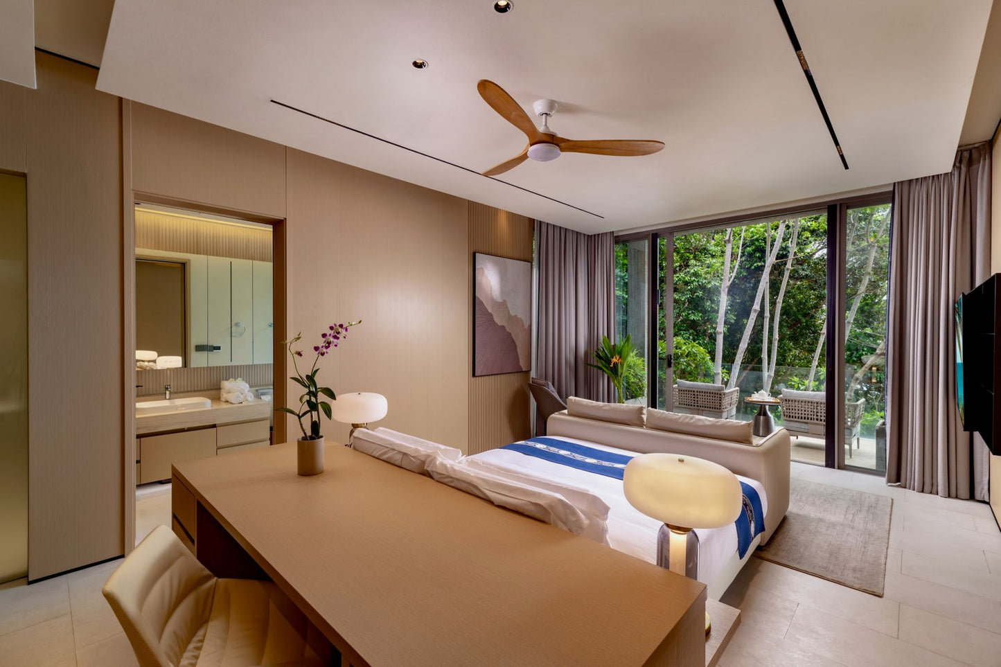 Seaview 12-bedrooms villa in Millionaire’s Mile Kamala beach (2 infinity pools, cinema, spa, gym, wine cellar)