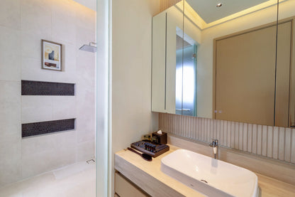 Seaview 12-bedrooms villa in Millionaire’s Mile Kamala beach (2 infinity pools, cinema, spa, gym, wine cellar)