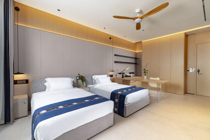 Seaview 12-bedrooms villa in Millionaire’s Mile Kamala beach (2 infinity pools, cinema, spa, gym, wine cellar)