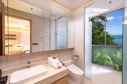 Seaview 12-bedrooms villa in Millionaire’s Mile Kamala beach (2 infinity pools, cinema, spa, gym, wine cellar)