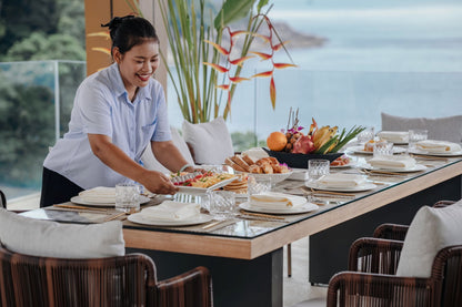 Seaview 12-bedrooms villa in Millionaire’s Mile Kamala beach (2 infinity pools, cinema, spa, gym, wine cellar)