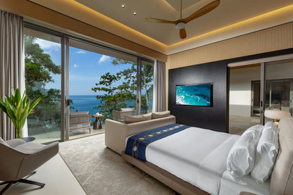 Seaview 12-bedrooms villa in Millionaire’s Mile Kamala beach (2 infinity pools, cinema, spa, gym, wine cellar)