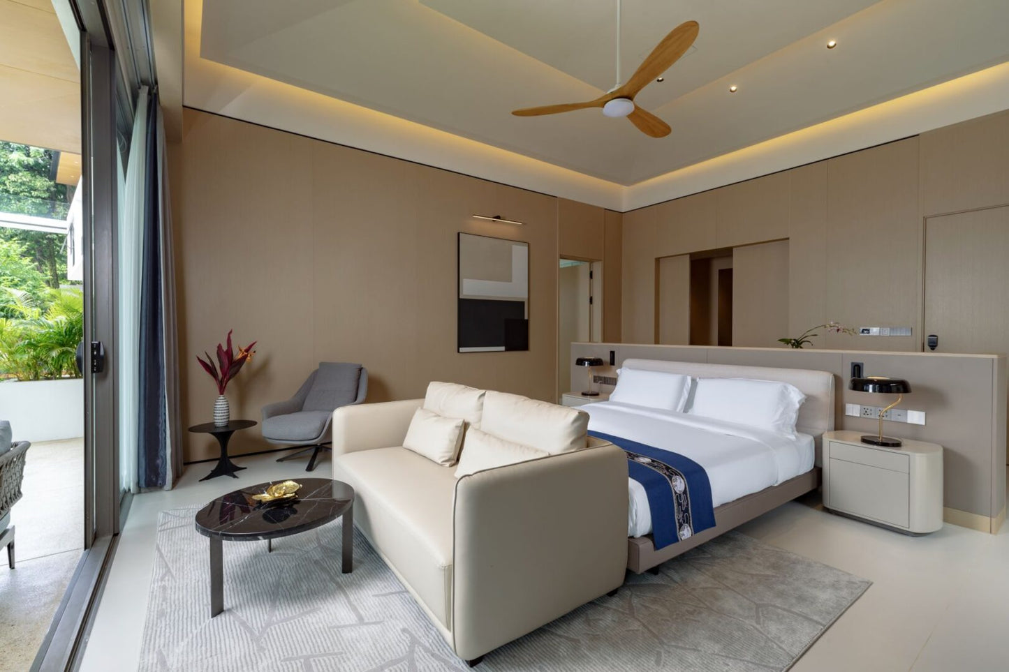 Seaview 12-bedrooms villa in Millionaire’s Mile Kamala beach (2 infinity pools, cinema, spa, gym, wine cellar)